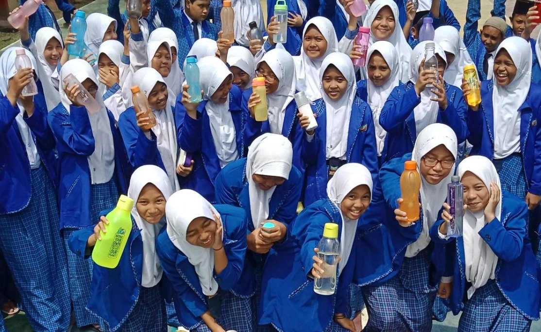 Masha Allah! SMP Ihsaniyah Tegal Menerima Penghargaan Sekolah Adiwiyata Tingkat Provinsi Tahun 2024.