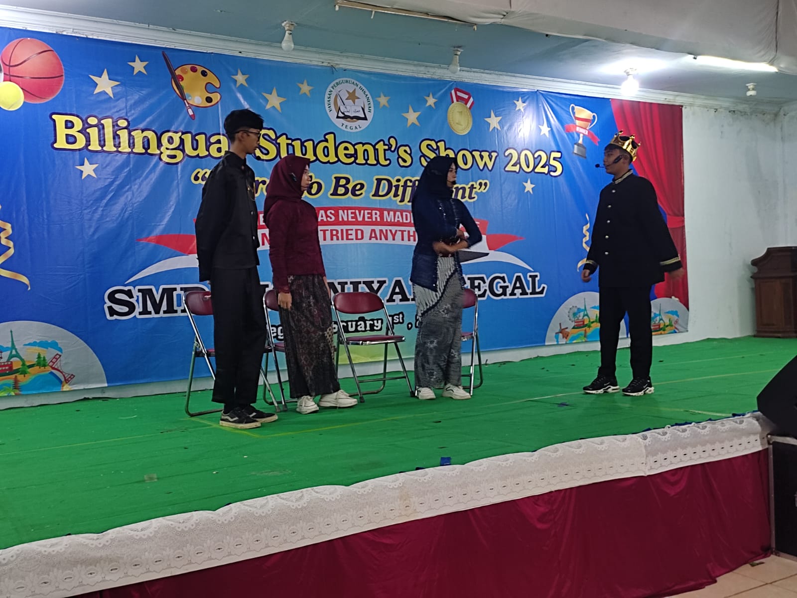 Bilingual Show: Wadah Kreativitas Siswa Kelas Bilingual dalam Berbahasa Inggris Aktif di Atas Panggung