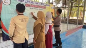 Sosialisasi-Bahaya-Bullying-SMP-Ihsaniyah-Tegal